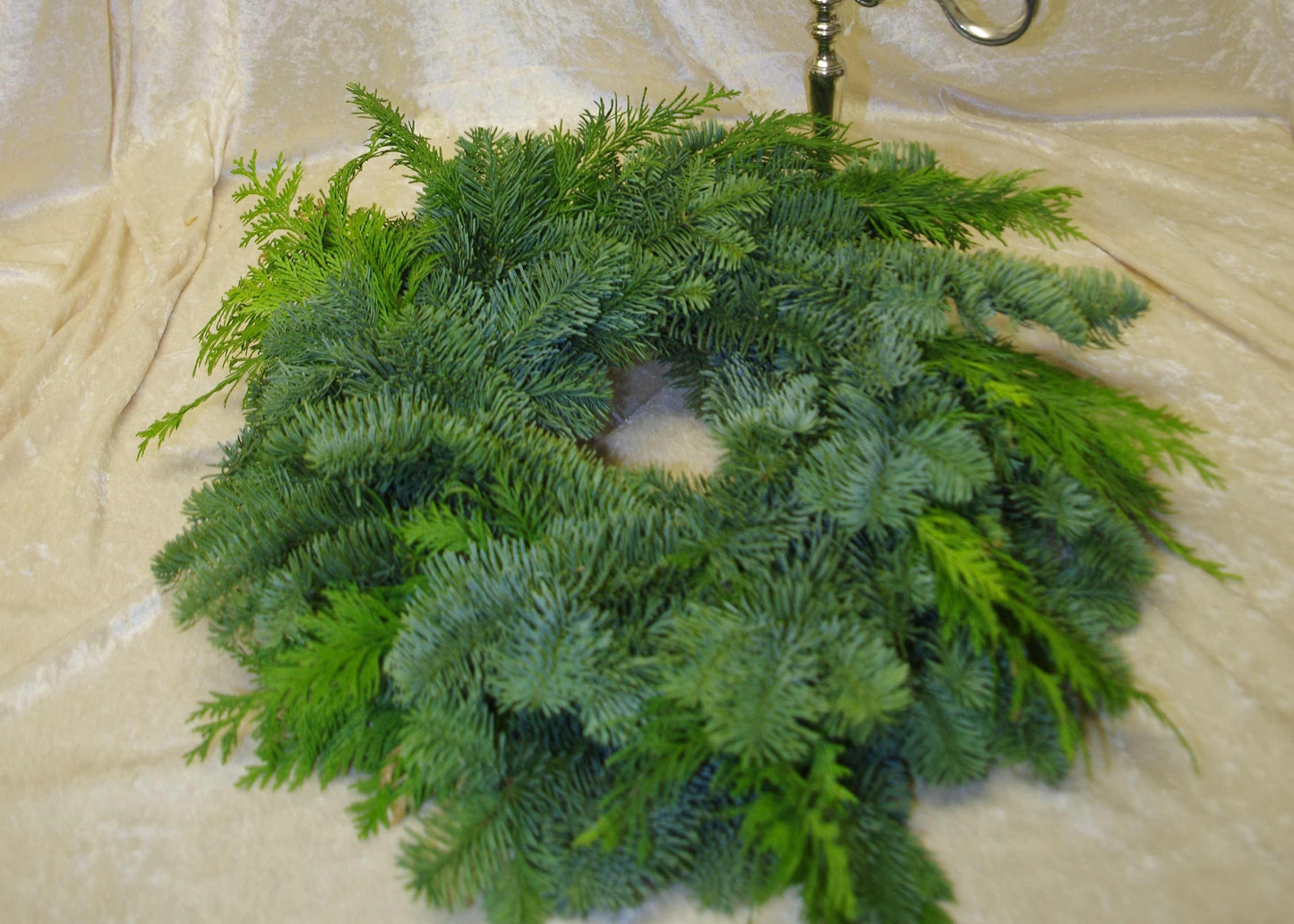#8015 Rohkranz frische Tanne, Tuja und Eukalyptus wilder mix
