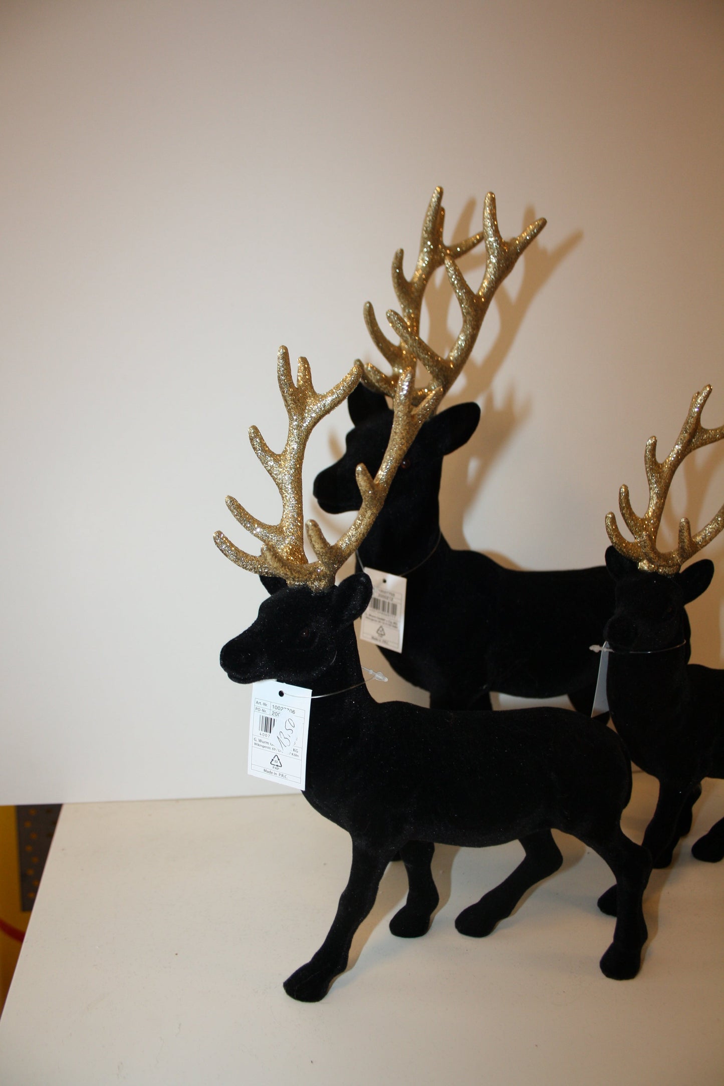 #8048 Hirsch scharzgold 2 Größen