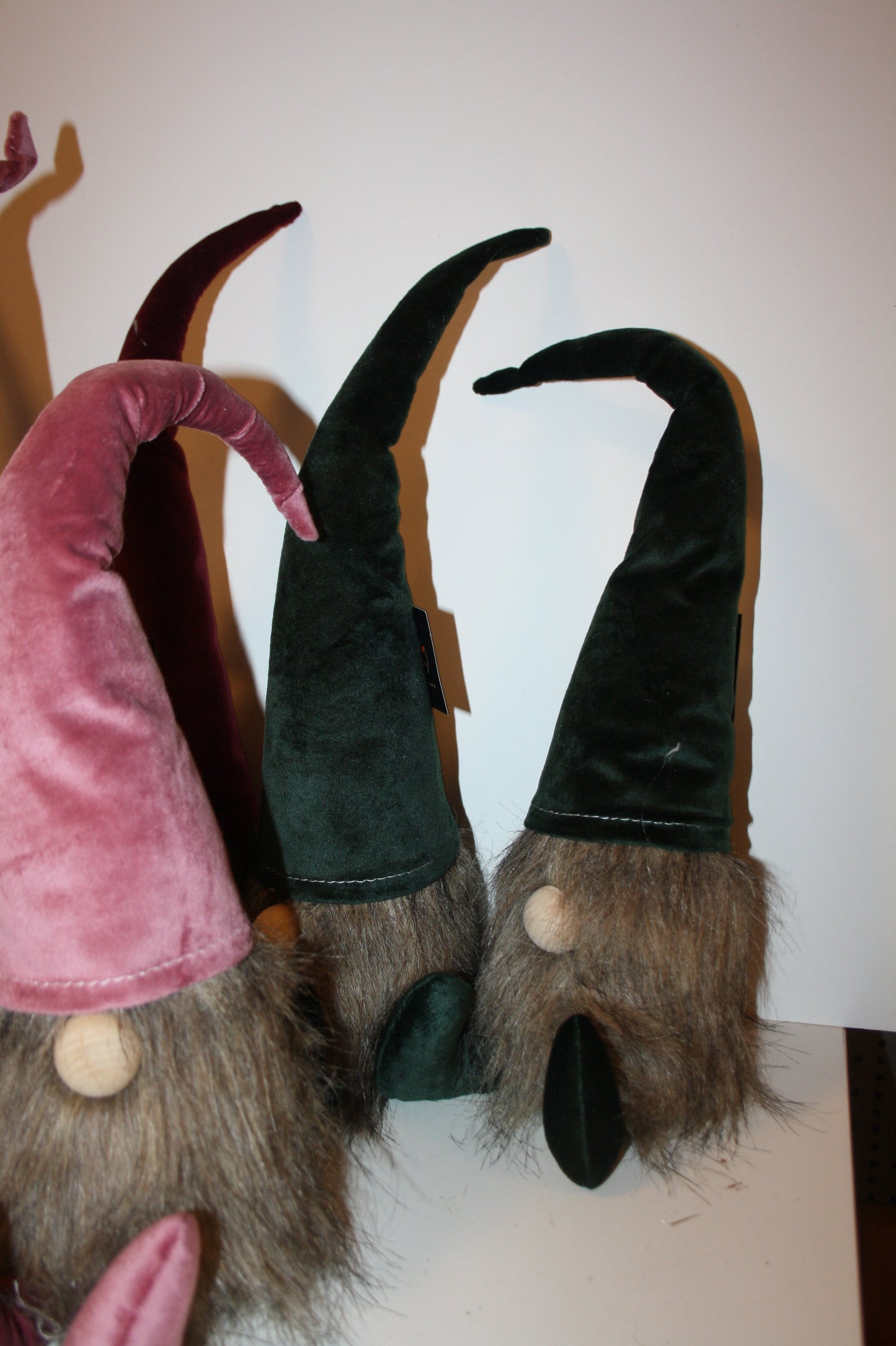 #8070 Samtwichtel rosa, bordeaux und Grün 40cm