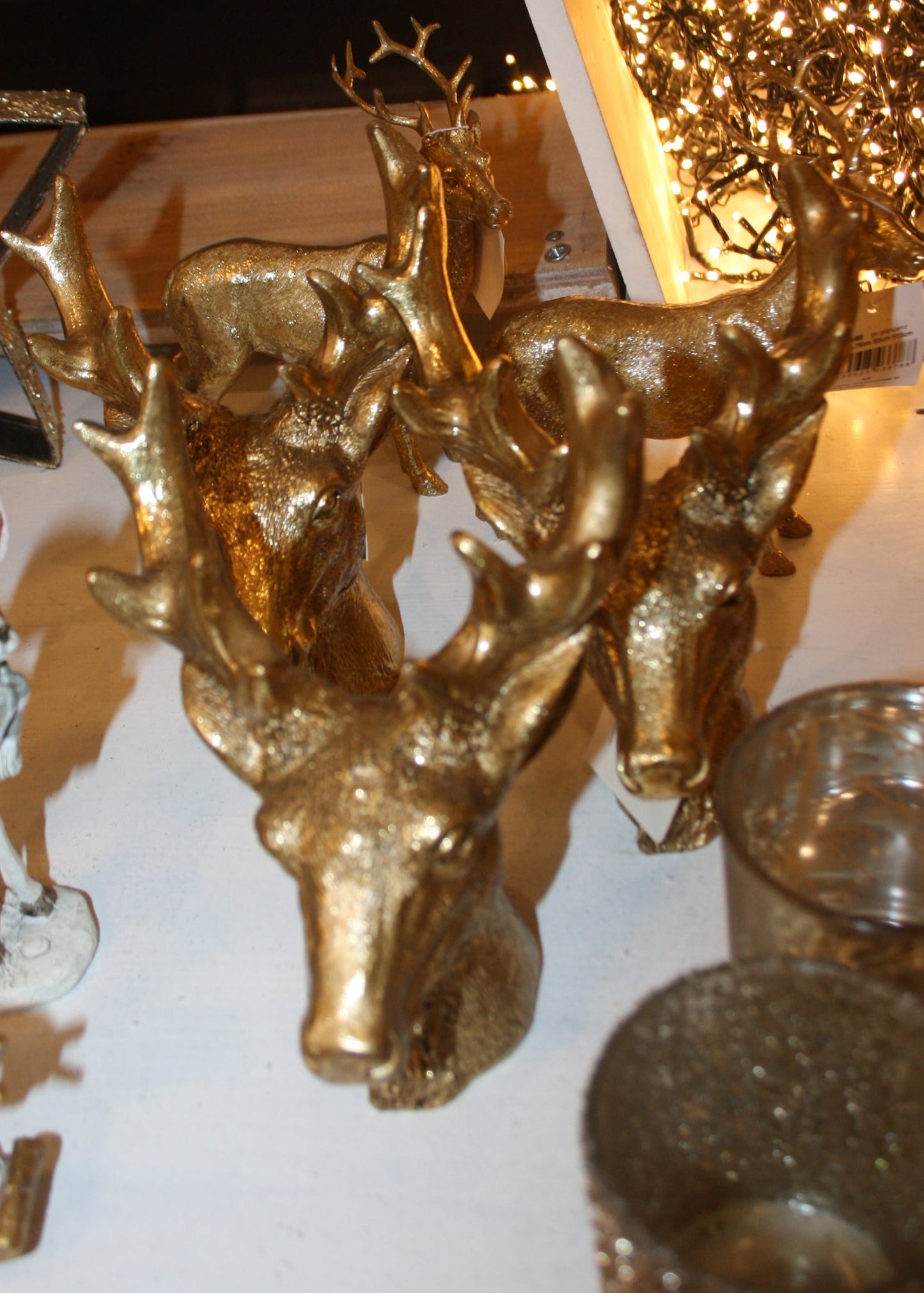 #8063 Hirsch in gold