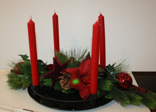 #8038 Teller dekoriert mit Früchten und Zapfen