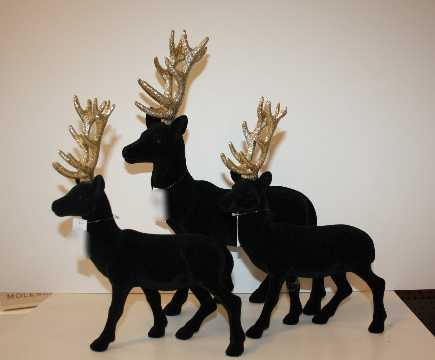 #8048 Hirsch scharzgold 2 Größen